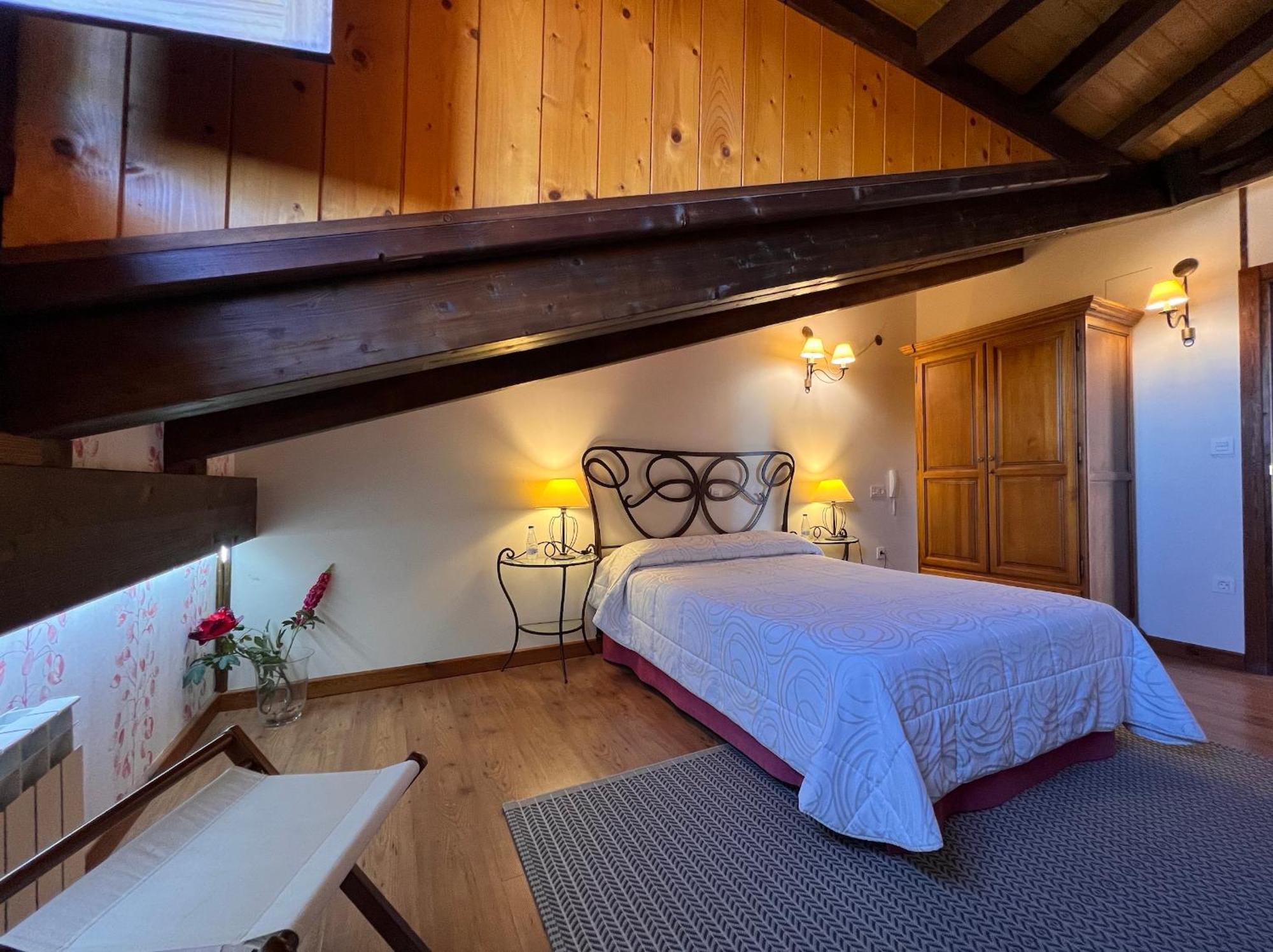 Hotel Rural Restaurante Las Baronas Santa Cruz de la Salceda Εξωτερικό φωτογραφία